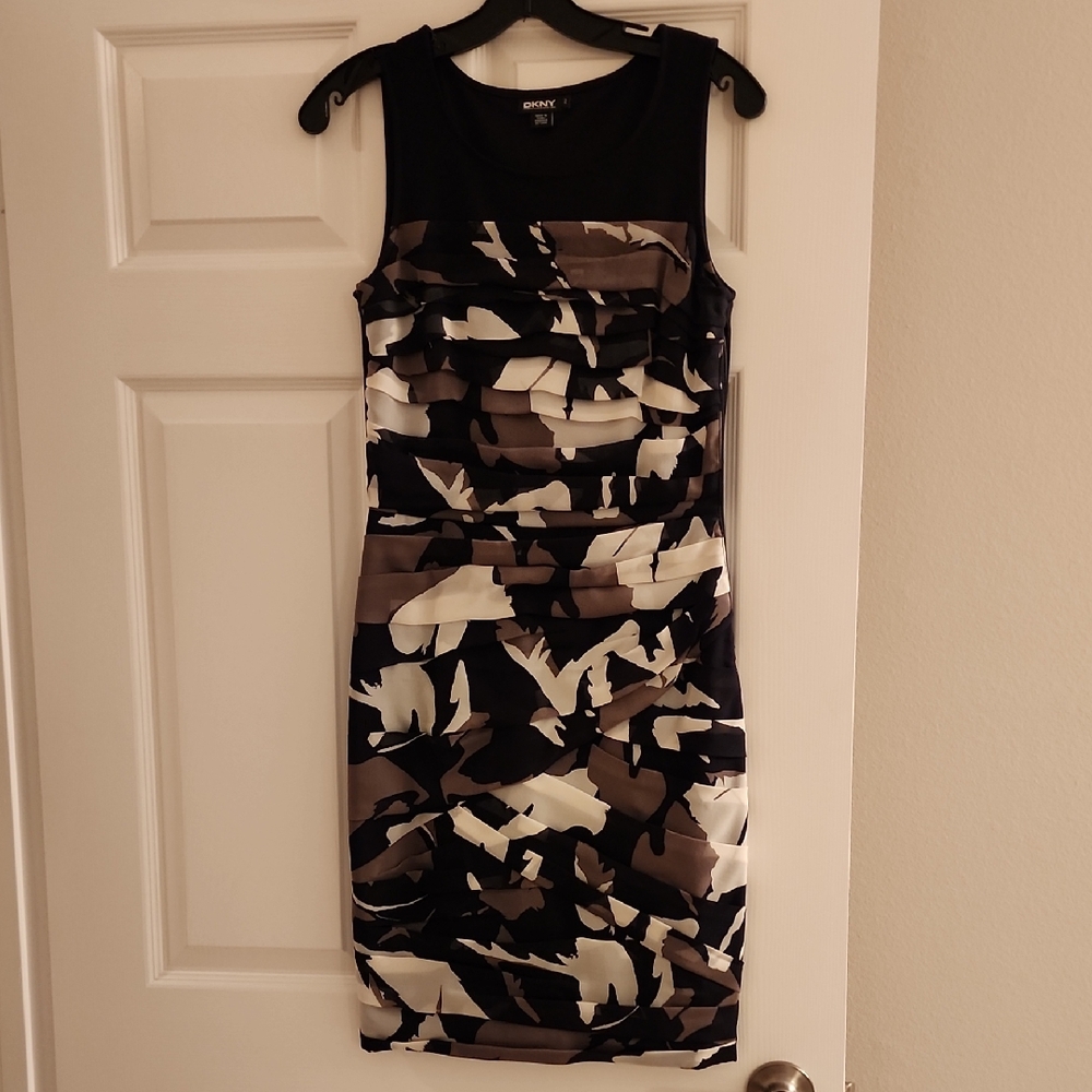 Dkny Abstract Camo Patterned Layered Chiffon Dress - image 1